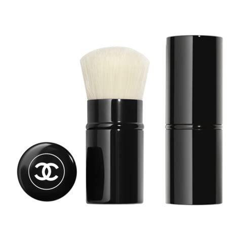 chanel les pinceaux de chanel|chanel petit pinceau kabuki brush.